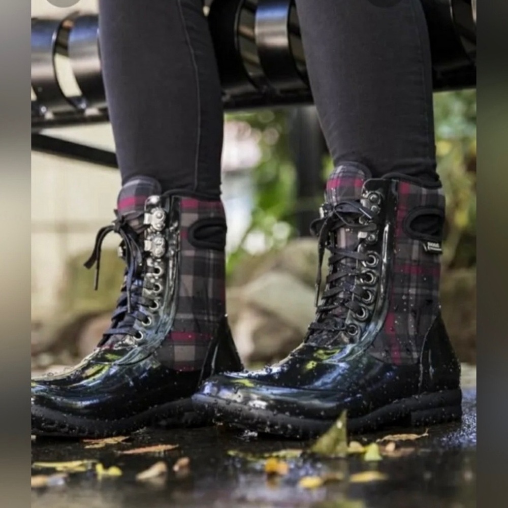Bogs Women's Black Gloss Plaid Lace-Up Rain Boots with Dark Red Accents